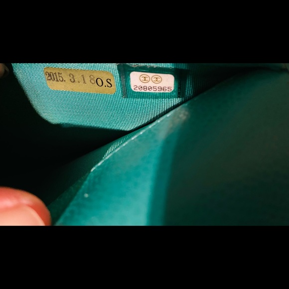 100% Authentic Chanel Wallet in Caviar - Picture 8 of 8